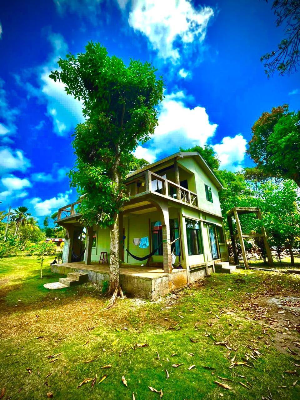 Guesthouse Island Escape South End Exterior foto